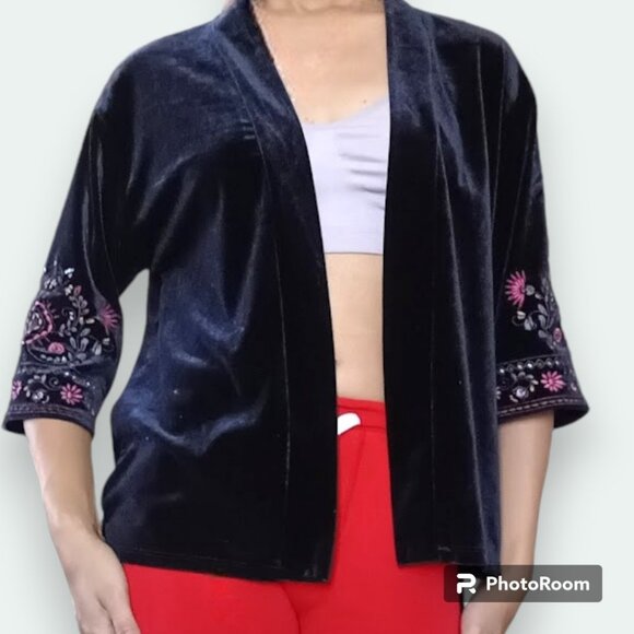 Black Floral Embroidered Lined Velvet XL/Oversized Art Class Fold Over Cardigan - Picture 2 of 9